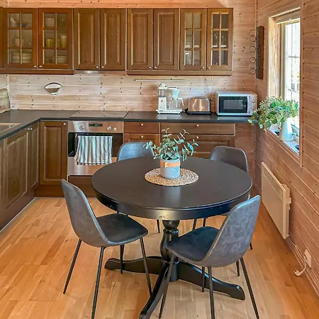 3 Bedroom Lovely In Feriehus Aseral