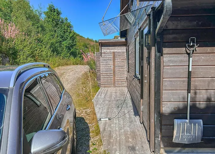 3 Bedroom Lovely In Aseral
