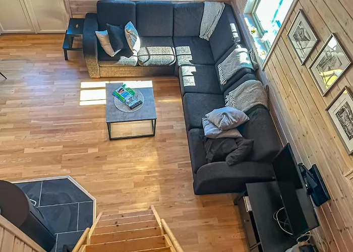 3 Bedroom Lovely In Aseral