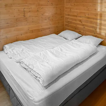 Stunning Home In Aseral With Wifi *