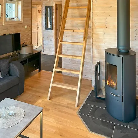 Stunning Home In Aseral With Wifi
